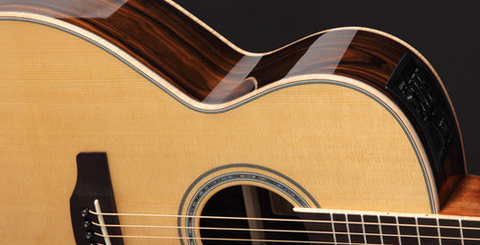 Takamine GN90CE Natural