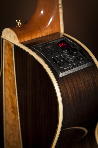 Takamine GN93CE Natural